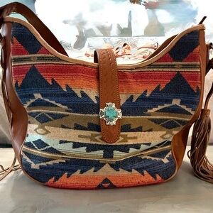 Ariat Multicolor Southwestern Shoulder Bag